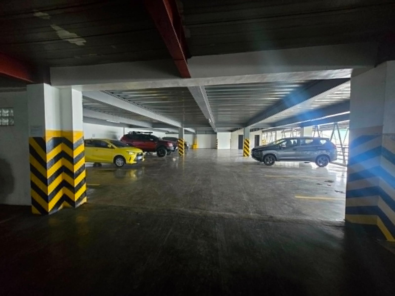 Parking at MetroAsia Sports Center